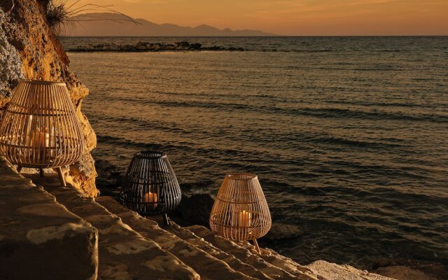 Oceanis Luxury Suites