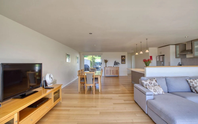 Quarterdeck Apartment