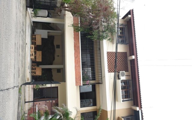 Casa Oasis PTY Hostel