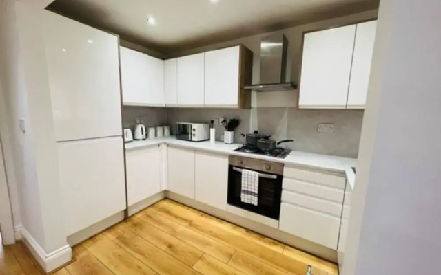 Overbury Lodge, Birmingham With Free Parking