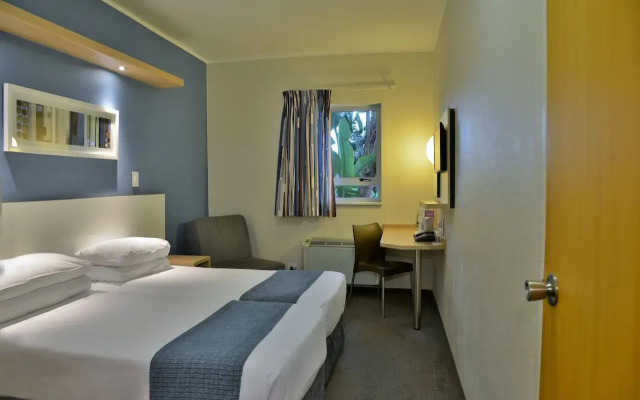 Road Lodge Cape Town International Airport