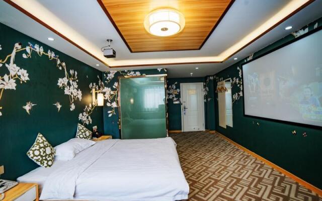 Shell Zhangjiagang City Jingang Town RT-Mart Hotel