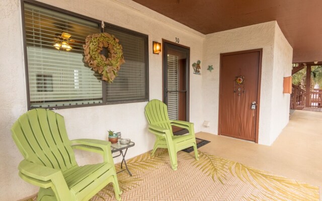 Holiday Hideaway condo