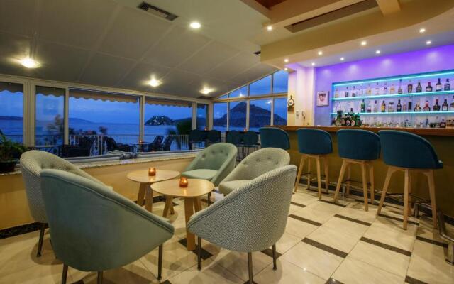 Hotel Tolo