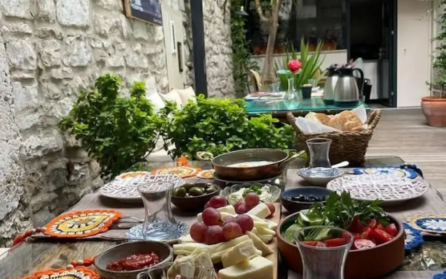 Sakli Tas Konak Otel