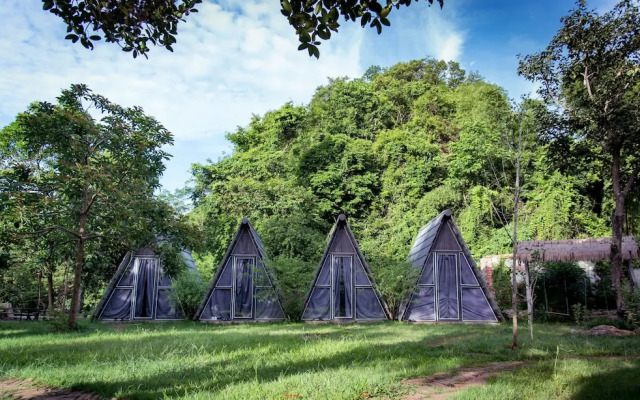 Nha Ta Homestay - Hostel