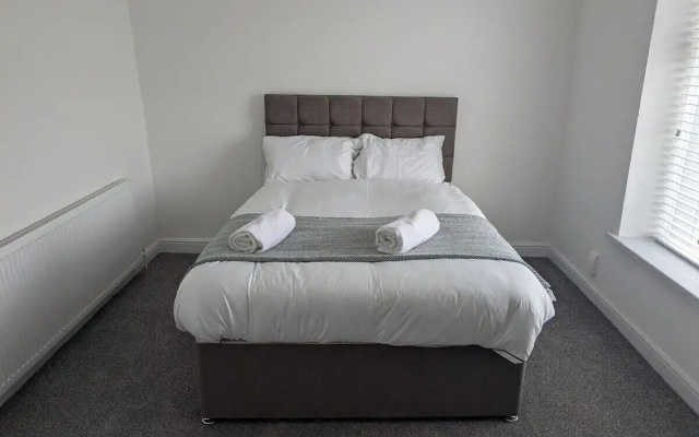 Spacious 3BR Swansea House Near City Centre