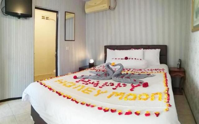 Jos And Hanny Homestay By Zuzu