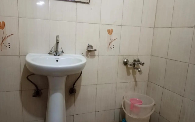 Airport Hotel Parikshit Palace