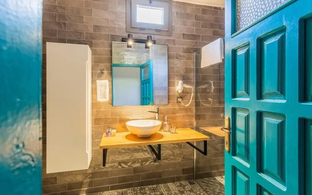 Avlu Butik Otel Palamutbükü