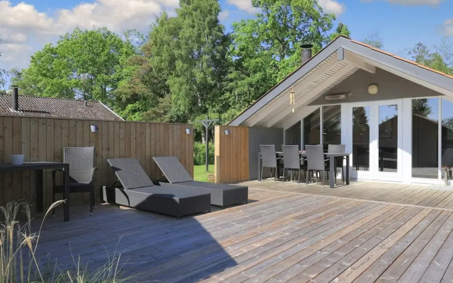 6 Person Holiday Home in Vaeggerlose