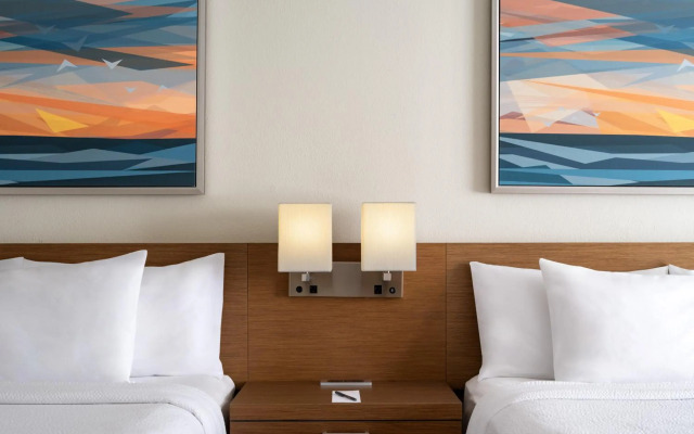 Courtyard by Marriott - Naples