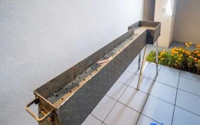 Half Mountain ·Cloud Pavilion