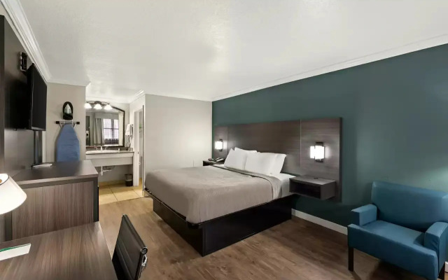 Quality Inn