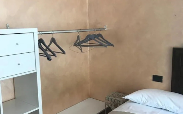 My Room Station Airport