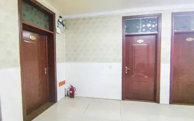 OYO Xinxiang Chengyi Hotel