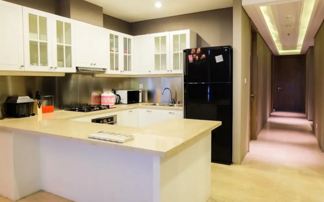 Luxurious 3br Senopati Suites Apartment Near Scbd