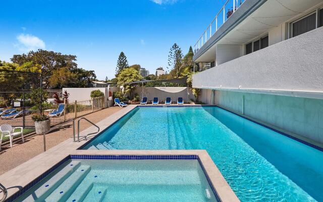 Elouera Tower Beachfront Apartments