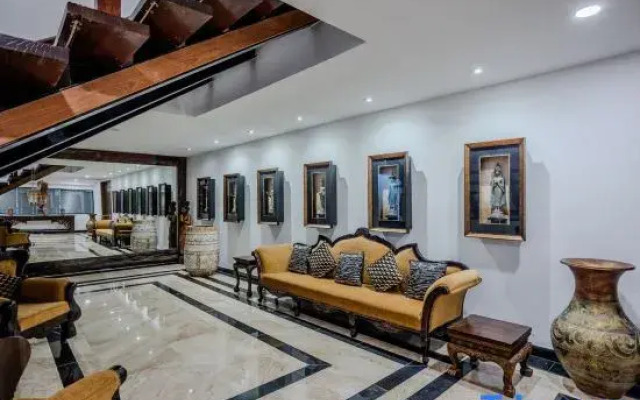 Villa ZeniMo, Surin Beach, pool, 9 BR 18 guests