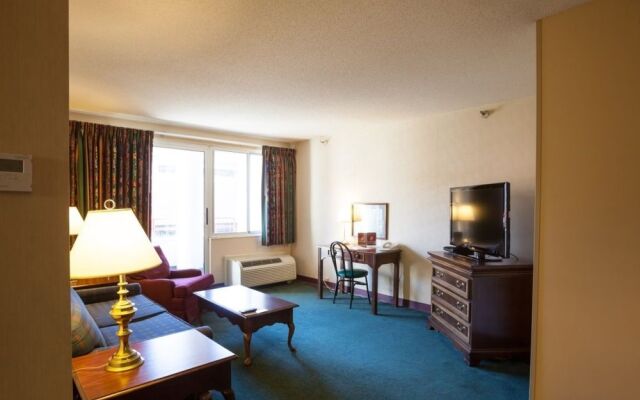 Garfield Suites Hotel