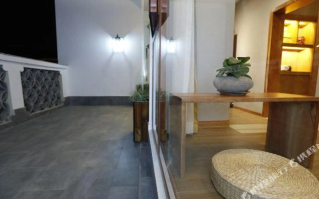 Shiguang Xiaozhu Hotel