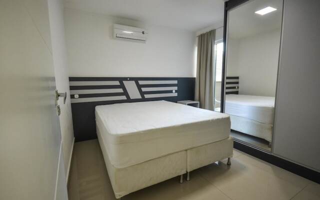 Casa 05 Dormitórios na Praia de Bombas