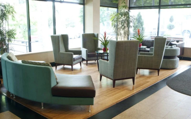 Holiday Inn LaGuardia Airport