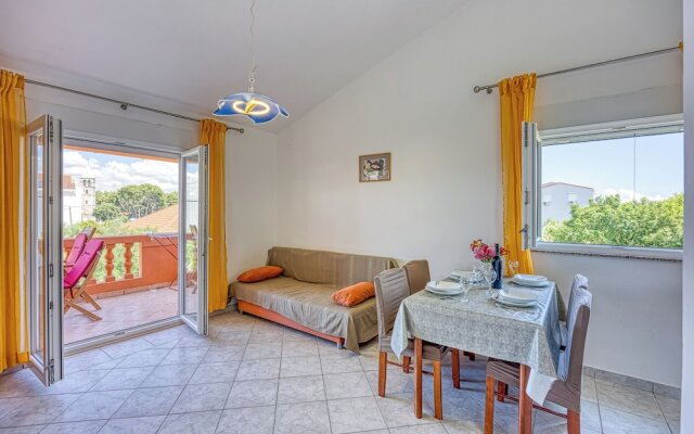 Seaview Apartment in Pasman A2