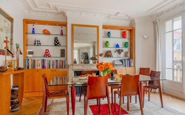 Paris Eugène Design Residence