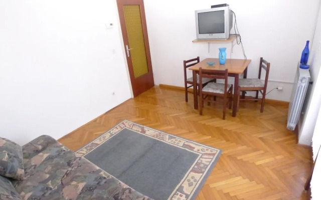 Three Person Apartment Near the Beach