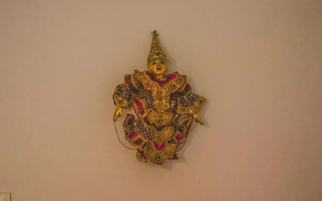 Top Center Apartment 2