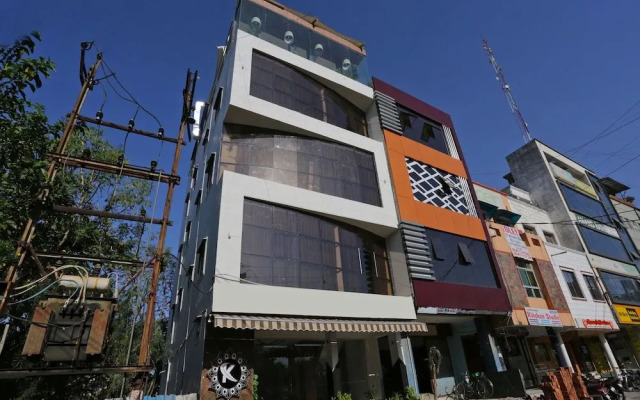 OYO 12899 Hotel Khushi Regent