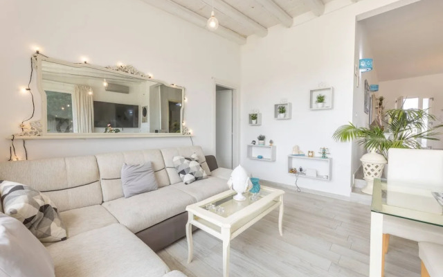 Villa Eriberto - Pool 3 Bedrooms 8 Sleeps