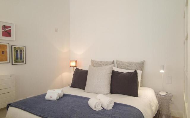 Chiado bright modern apt with ac elevator