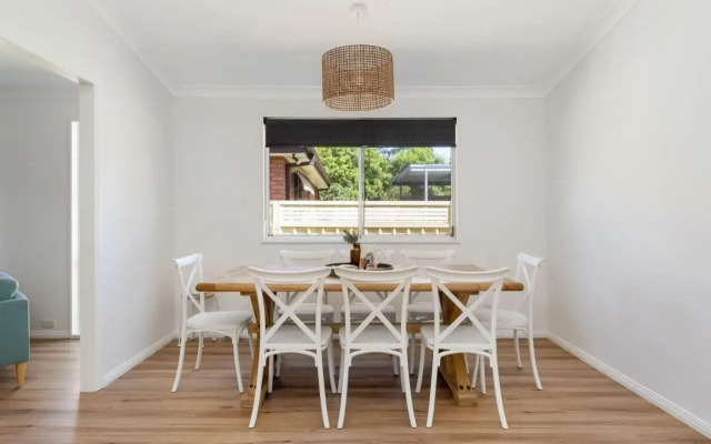 Golden Sands - Pet Friendly - 2 Mins Walk to Beach