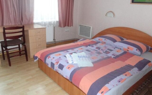 Hotel Rebir