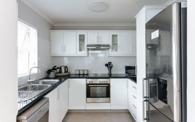 Kingswood Manor No.17