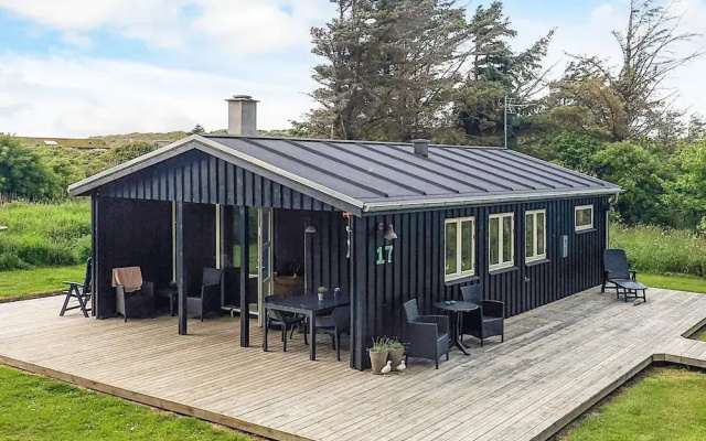 Lovely Holiday Home in LÃ¸nstrup near Sea