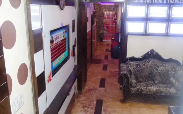 Hotel Guruvas Inn