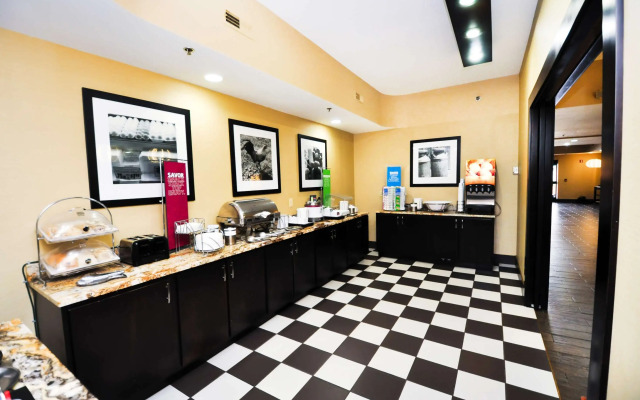 Hampton Inn Carrollton