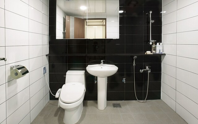 Busan Ohnpax Residence