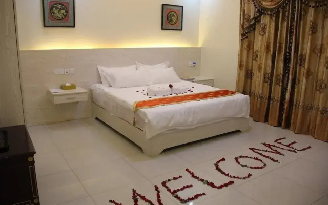 Nanjing Restaurant & Motel