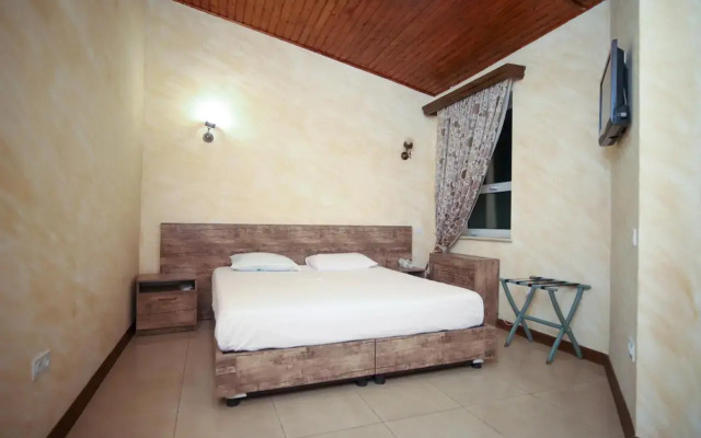 Valensia Hotel And Resort