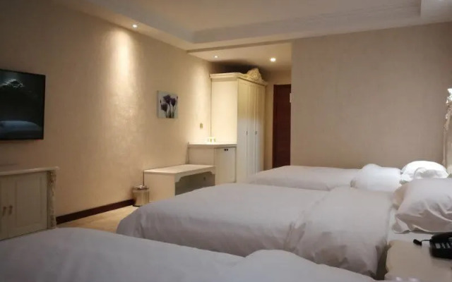 Super 8 Hotel (Tongliao Affiliated Hospital)