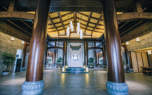 Xinhualian Lv Xin Gu Hotel