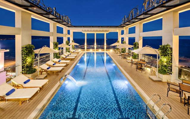 Paris Deli Danang Beach Hotel