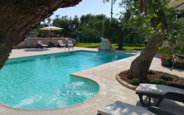 Almapetra Trulli Resort