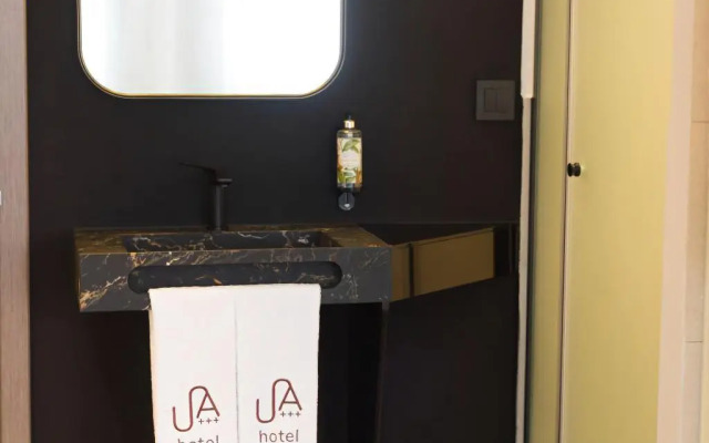 Hotel UrbanA +++ Tres Cantos