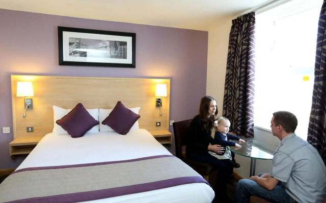 Shore View Hotel