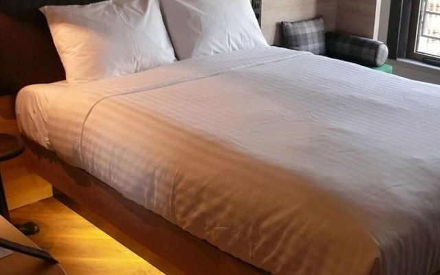 Moxy Lille City